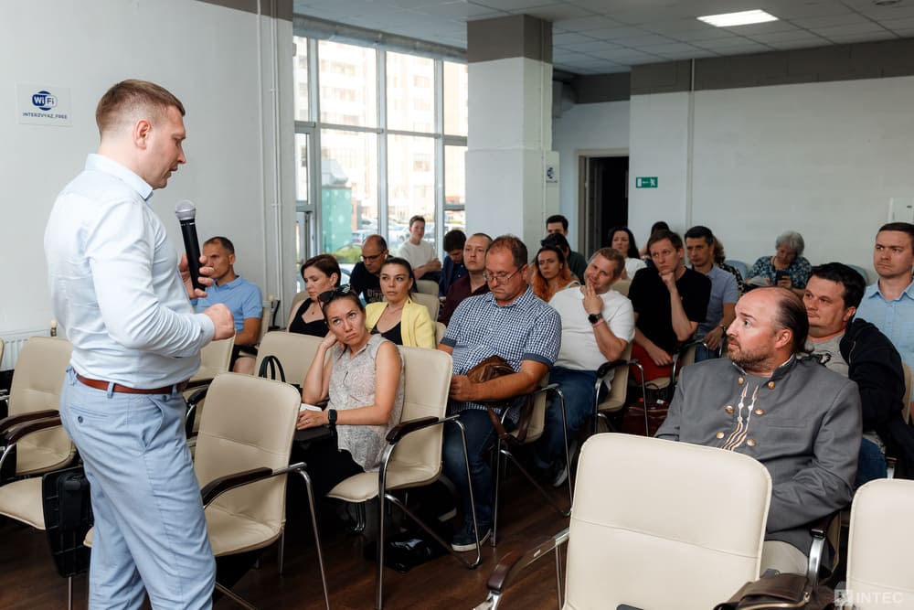 Координатор «Цифровой России» Ярослав Голуб Координатор «Цифровой России» Ярослав Голуб