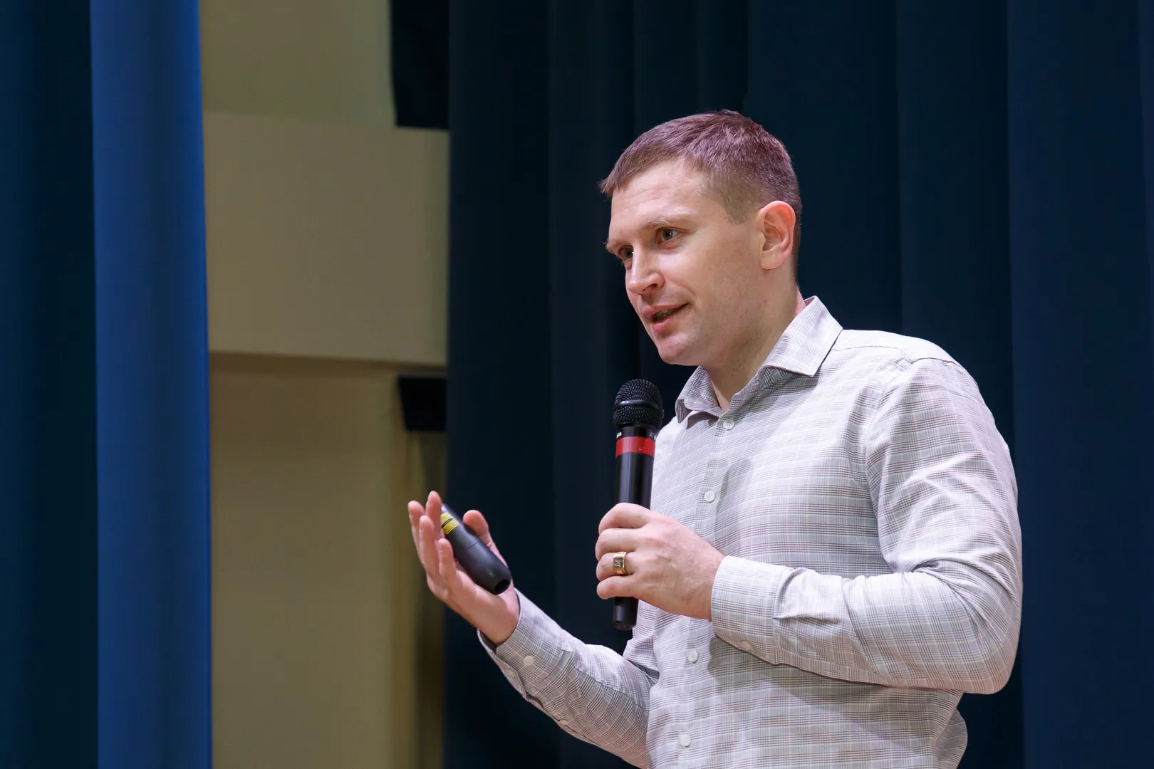 Войти в АйТи: Ярослав Голуб