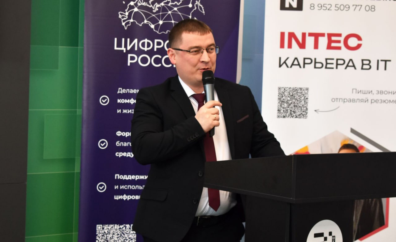 Заместитель министра образования и науки Челябинской области Антон Геннадьевич Туманов Заместитель министра образования и науки Челябинской области Антон Геннадьевич Туманов